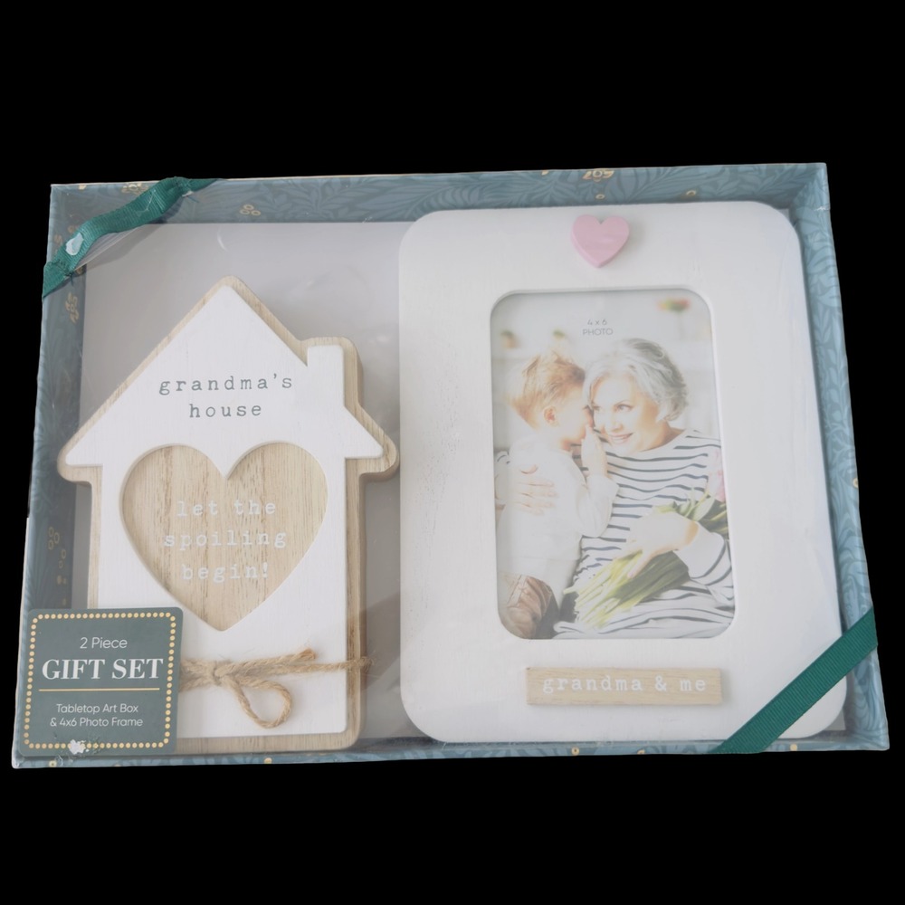 Belle‎ Maison Grandma's House Gift Set 2 Piece Picture Frame & Caption Box NIP